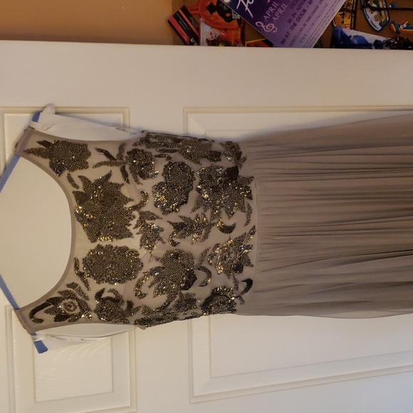 Viola Chan evening gown - Picture 3 of 5